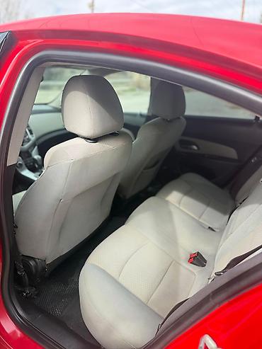 cruze led: Chevrolet Cruze – Qırmızı sedan - Kuzov: sedan, parlaq qırmızı rəng - — 10