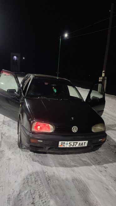 mers 230: Volkswagen Golf: 1994 г., 1.6 л, Механика, Бензин