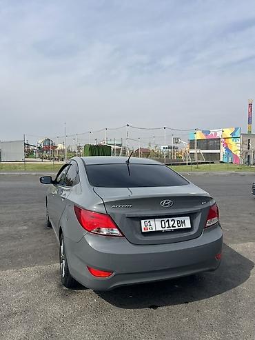 spark 2021: Hyundai Accent: 2019 г., 1.4 л, Автомат, Бензин, Седан — 6