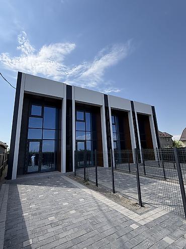 3 микр: 🏡 САТЫЛАТ: 4 ТАУНХАУС — ТАНДОО БОЮНЧА 📍 Район: ж/м Биримдик-Кут 📍 — 2