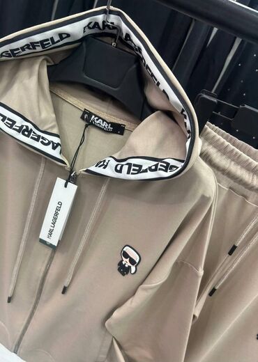 Gornji i donji deo: Original model
s, m, l, xl, 2xl
8500 — 13