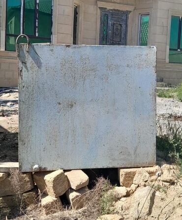 bakı moskva aviabilet: Bak, Metal, 4000 l l