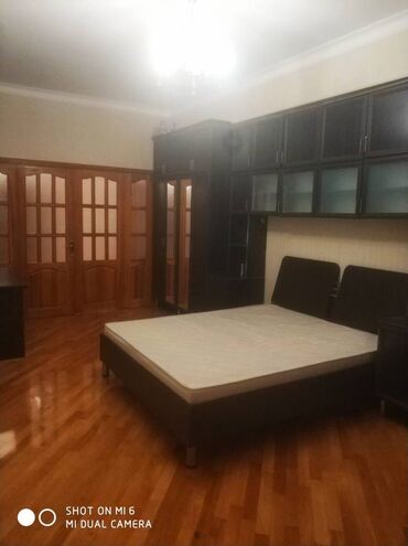 Uzunmüddətli kirayə mənzillər: Nərimanov rayonu Nərimanov metrosunun yaxınlığında, yaşayış sahəsi 90 — 5