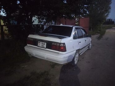 будка авто: Daewoo Nexia: 1994 г., 1.5 л, Механика, Бензин, Седан