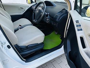 тайота в: Toyota Vitz: 2006 г., 1.3 л, Автомат, Бензин, Хэтчбэк — 9