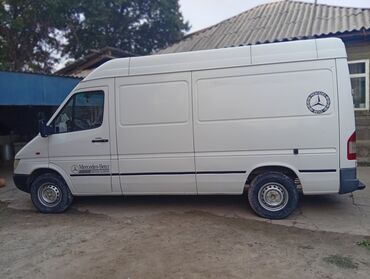 рычак хонда фит: Жеңил жүк ташуучу унаа, Mercedes-Benz