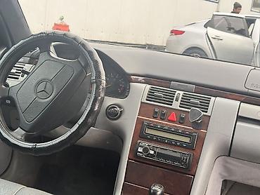 Mercedes-Benz: Mercedes-Benz E-Class: 1997 г., 4.2 л, Автомат, Бензин, Седан — 6