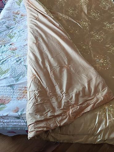 gilan tekstil: Qızılı dekorlu yataq örtüyü və yorğan dəsti - Tərkib: Parlaq qızılı — 1