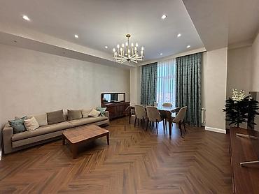 istolar: İcarəyə verilir 3 otaqlı yeni tikili 130 m², Ağ şəhər q. Kateqoriya — 3