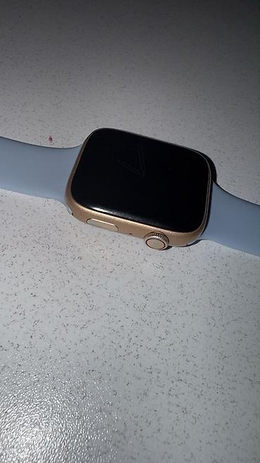sato smart watch: Ağıllı Saat – kvadrat ekranlı, qızılı rəng korpus, açıq boz/səma-mavi — 2