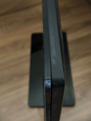 Телевизоры: Телевизор Philips, диагональ 40" (серия с тонкой рамкой и центральной — 10