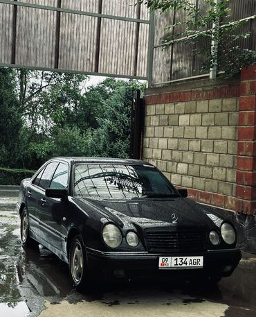цена домкрата для легкового автомобиля: Mercedes-Benz E-Class: 1997 г., Седан