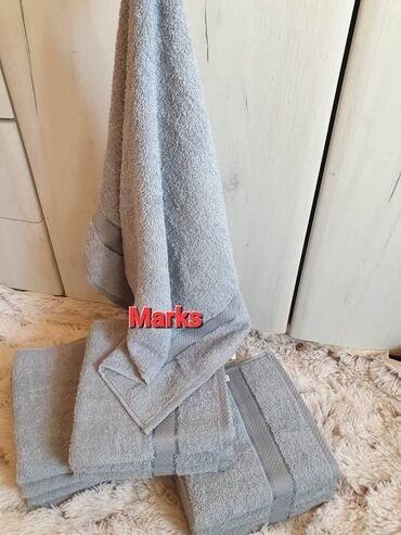 Ostalo: 💯🔝Pamucni peskiri jednobojni🔝💯 Dimenzije peskira : 50x90 Cena: Paket — 14