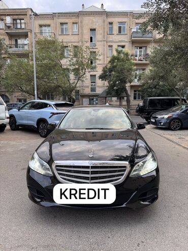 Mercedes-Benz E 220: 2.2 l | 2015 il Sedan