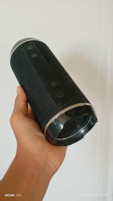 купить колонку музыкальную большую: Портативная Bluetooth-колонка цилиндрической формы черного цвета
