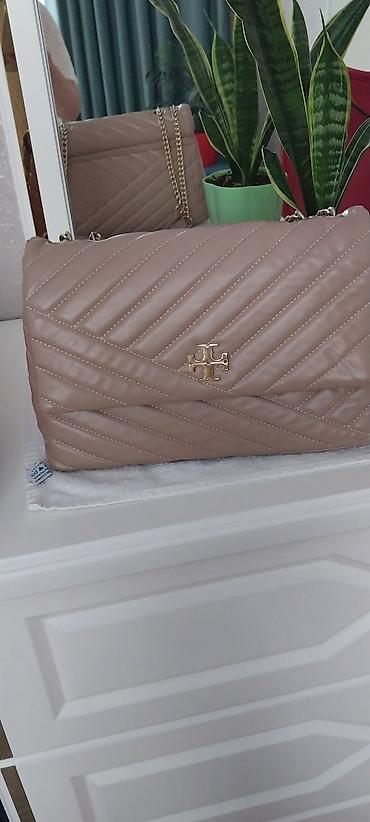 prada сумки: Сумки женские, 2 модели. 1) Структурная tote-сумка в насыщенном — 2