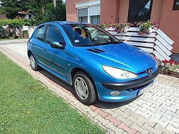 putnički kombi 8 1: Peugeot 206, plava boja, 5 vrata, benzinac. Kompaktan gradski — 10