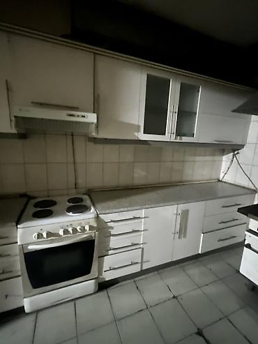 silver kitchen: Кухонный гарнитур линейной планировки с техникой Длина - Комплектация — 2