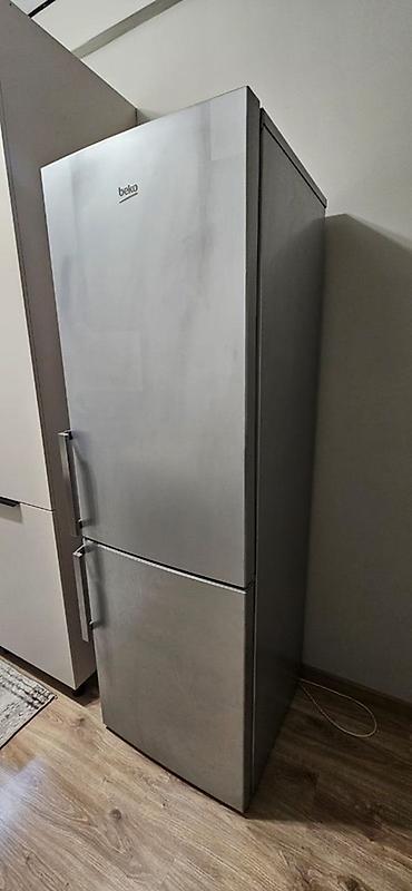холодильник ugur: Холодильник Beko, Б/у, Двухкамерный — 1