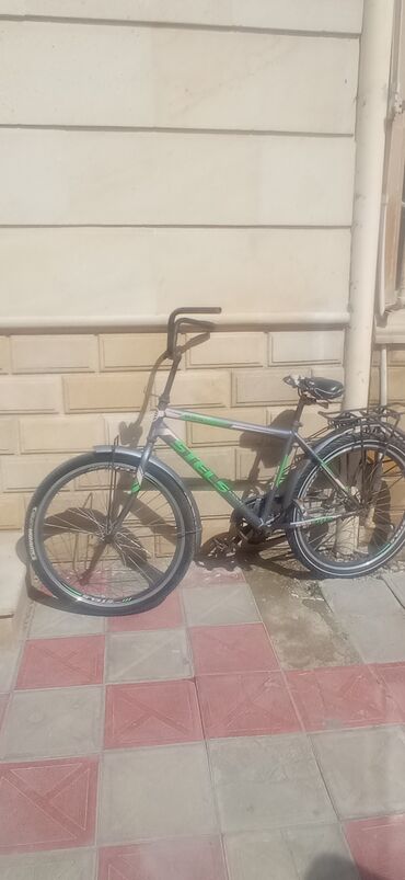 velosipedler instagram: İşlənmiş Şəhər velosipedi Ünvandan götürmə