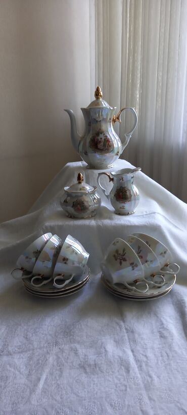 Nahar dəstləri və servizlər: Nahar dəsti, Farfor, Madonna, 38 nəfərlik, Almaniya — 14