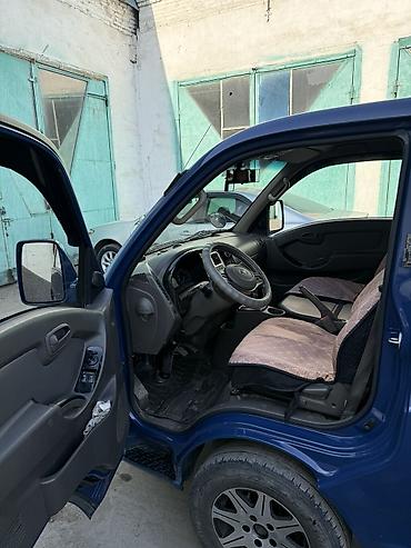 h 100: Hyundai Porter (бортовой малотоннажник) - Компоновка: двухдверная — 3