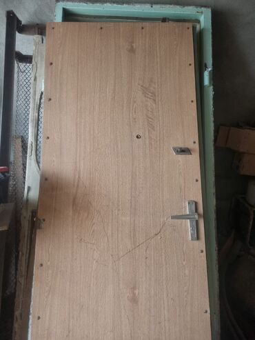 Giriş qapıları: Mənzil üçün İşlənmiş Giriş qapısı 90x200 sm Glazok ilə, Zəmanətli, Ödənişli quraşdırma, Ödənişli çatdırılma