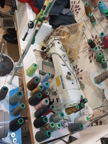 uşaq paltarları: Worlden sessiz kafa mator, super iwleyir
