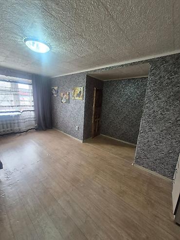 Продажа квартир: 1 комната, 30 м², 2 этаж, Старый ремонт — 5