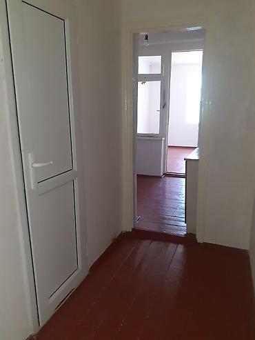 sumqayit 18 mikrorayon: Göyçay, 2 otaqlı, Köhnə tikili, 57 kv. m — 2