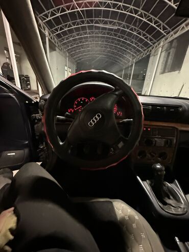 Audi: Audi A4: 1996 г., 2.4 л, Механика, Бензин, Седан — 10