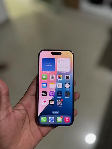 Apple iPhone: IPhone 16 Pro, Б/у, 256 ГБ, Золотой, 82 % — 2
