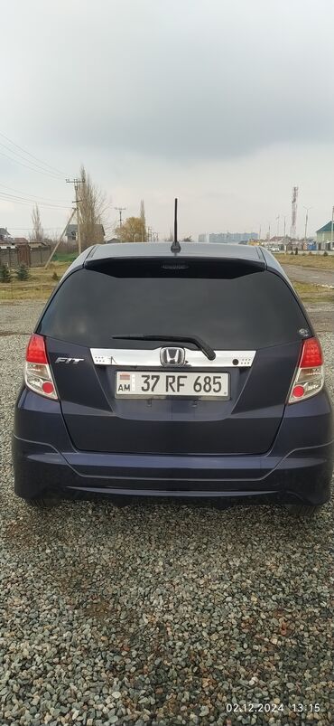 Honda: Honda Fit: 2008 г., 1.3 л, Вариатор, Бензин, Хэтчбэк