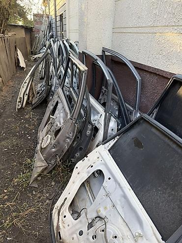 Кузовные запчасти для легковых авто Хонда Одиссей двери — 1