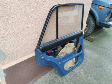 Auto delovi: Vrata zadnja leva Lada 2107 Riva,2105 u plavoj boji ZL1 . Vrata su — 9