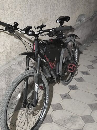 велосипед stark двухподвес: Продам велосипед Тринкс д700 Elite. На 21ой раме под рост 170+ и выше
