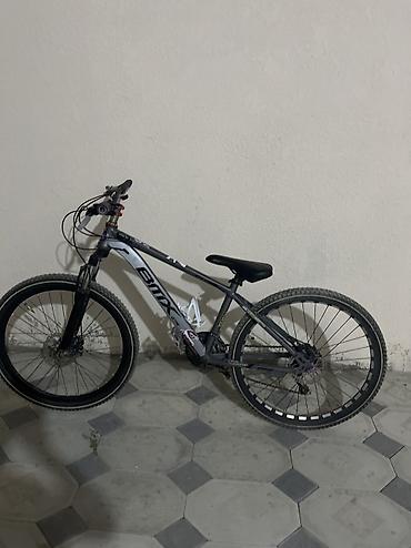 stark velo: İşlənmiş Şəhər velosipedi 26", sürətlərin sayı: 32, Ünvandan götürmə — 2