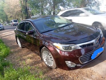 продажа авто в караколе: Toyota Avalon: 2013 г., 2.5 л, Автомат, Бензин, Седан