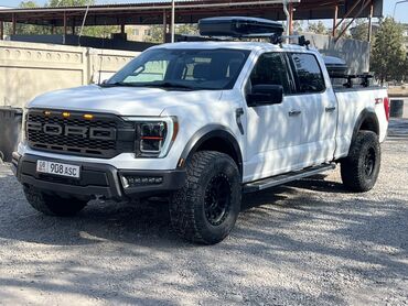 отдам фуру в рассрочку: Белый пикап Ford F-150 ; 5 ти литровым атмосферным двигателем с полным