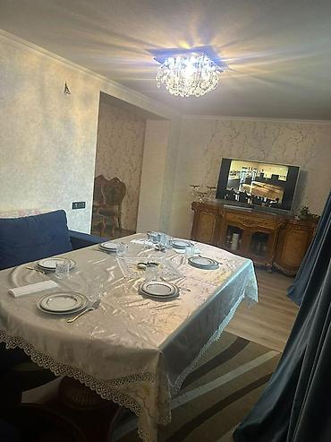 binə ev satisi: Avtovagzal metrosunun yax 5 mertebeli binanin 1 ci merteebsinde 3 — 6