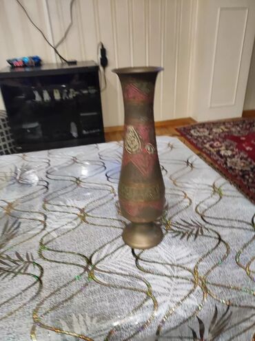 Vazalar: Vaza dəsti, Mis — 11