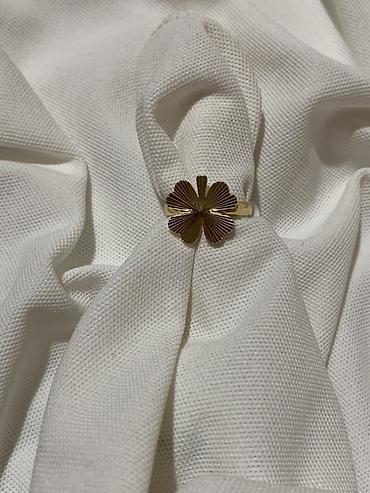 Наборы украшений: Набор колец из металла в золотистом и розово‑золотистом тоне. В — 3