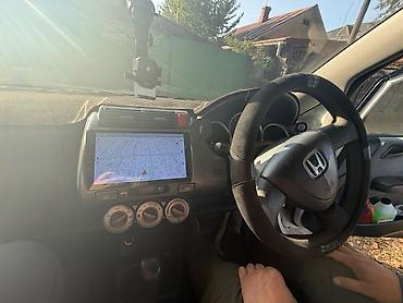 аито: Honda Fit: 2001 г., 1.3 л, Вариатор, Бензин, Универсал — 4