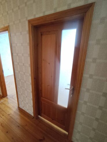 Otaq qapıları: Taxta qapılar satılır.Heç bir zədəli yeri yoxdur. 9 ədəd mövcuddur. 1 -da lalafo.az — 22 Otaq qapıları: Taxta qapılar satılır.Heç bir zədəli yeri yoxdur. 9 ədəd mövcuddur. 1 — 22