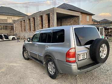 фендера: Mitsubishi Pajero: 2003 г., 3 л, Автомат, Газ, Внедорожник — 4