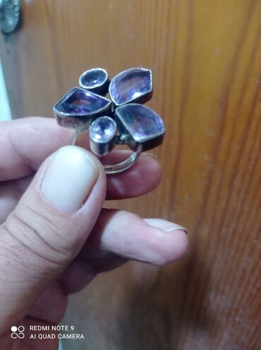 qadin pencekleri: Кольцо, Серебро, Аметист