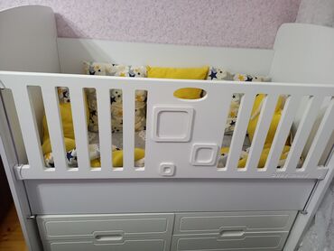 Beşiklər: Oğlan və qız üçün, Dördbucaq, Beşik, Dəst ilə, Matras ilə, Yellənmə mexanizm ilə — 2