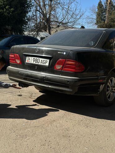 Mercedes-Benz: Mercedes-Benz E-Class: 1998 г., 2.4 л, Автомат, Бензин, Седан