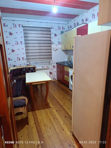 Həyət evləri və villaların satışı: İki mərtəbəli fərdi yaşayış evi - Ümumi: müasir fasadlı, alçaq maili — 17