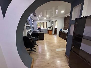 вип бишкек 2025: Аренда офисов, 84 м², В жилом комплексе — 3